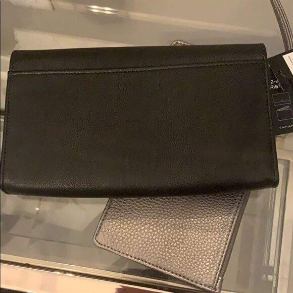 💫nwt Tahari 2 in 1 wristlet💫 - Picture 6 of 7